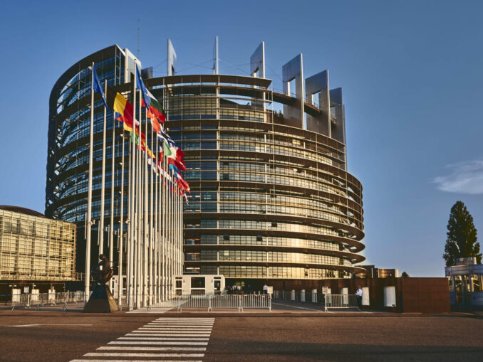 UE pune presiune pe statele membre. „Fără noi surse de venit, bugetul european ar putea fi redus cu până la 40%”, avertizează Ursula von der Leyen