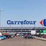 lanțuri franceze, supermarketuri, Intermarché, Coopérative U, Carrefour, transformarea alimentelor în arme