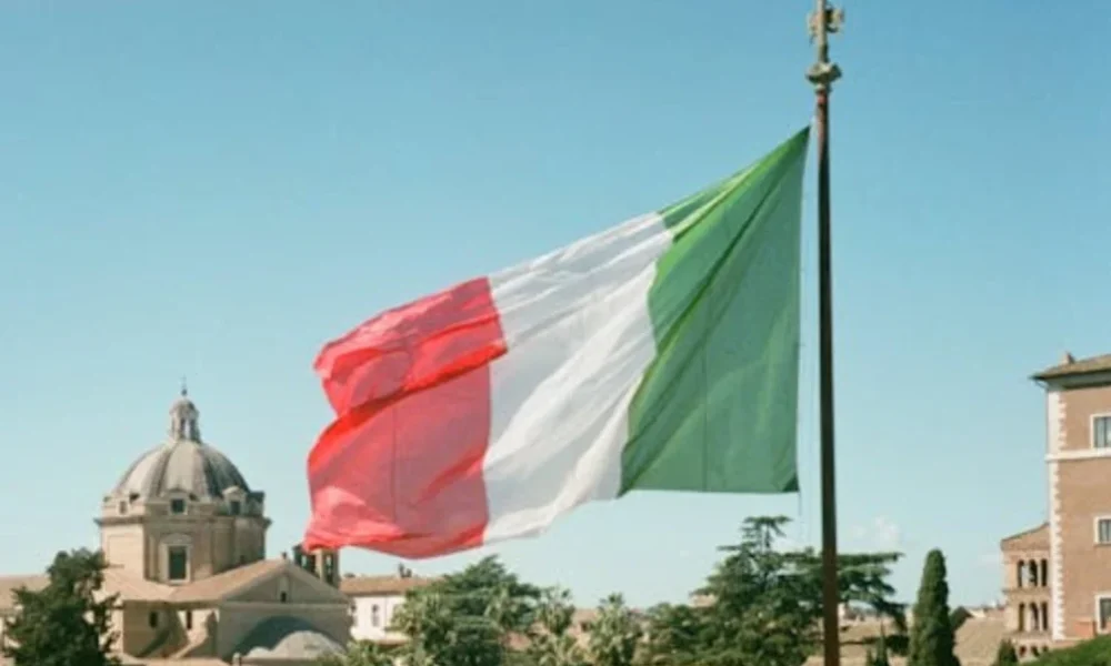 Jignită la bar, răzbunată de primar: Schimbare radicală pe plajele italiene