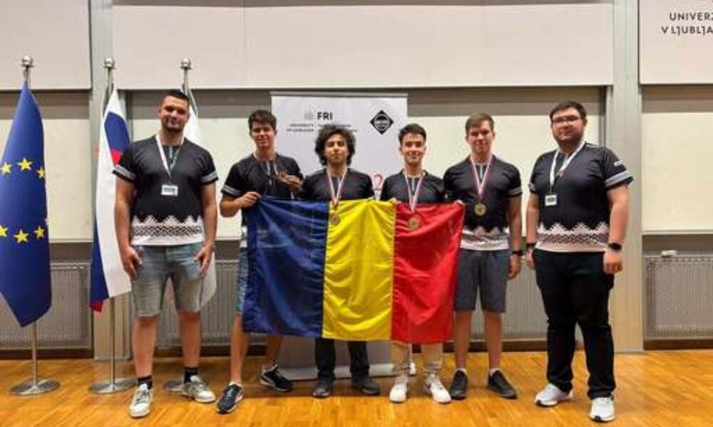 România obține trei medalii de aur și una de argint la Olimpiada de Informatică a Europei Centrale