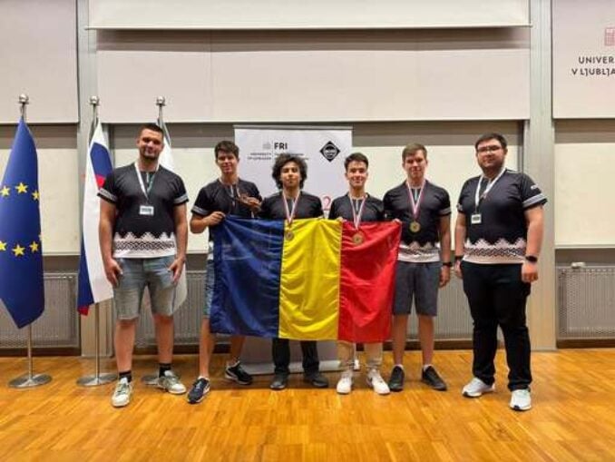 România obține trei medalii de aur și una de argint la Olimpiada de Informatică a Europei Centrale