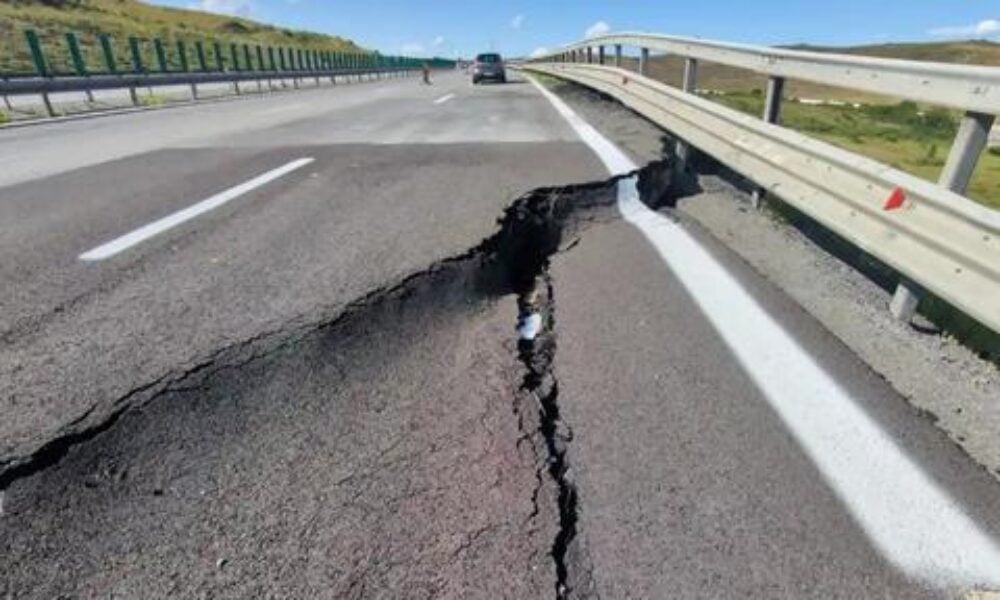 CNAIR explică motivele închiderii circulației pe Autostrada A10 Sebeș-Turda după surparea terenului