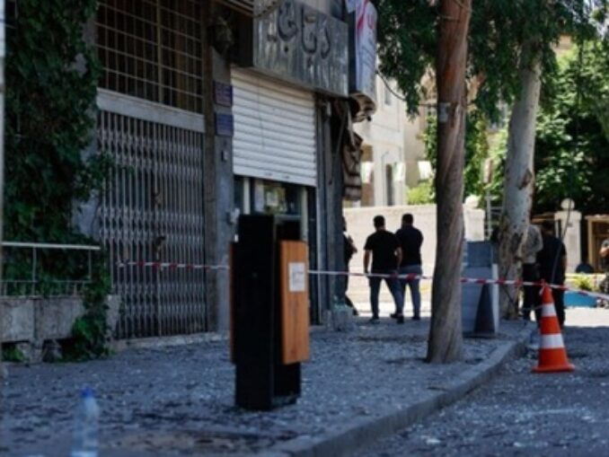 Siria confirmă legătura dintre Statul Islamic și exploziile din Damasc în timpul vizitei lui Macron