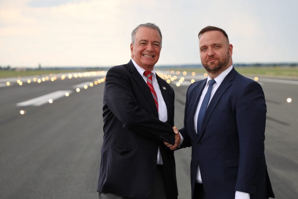 Ambasadorul american, Darryl Nirenberg, întâlnire cu directorul Companiei de Aeroporturi București: „Reconfirmă dialogul instituțional solid dintre cele două părți”