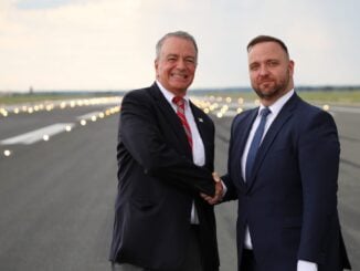 Ambasadorul american, Darryl Nirenberg, întâlnire cu directorul Companiei de Aeroporturi București: „Reconfirmă dialogul instituțional solid dintre cele două părți”