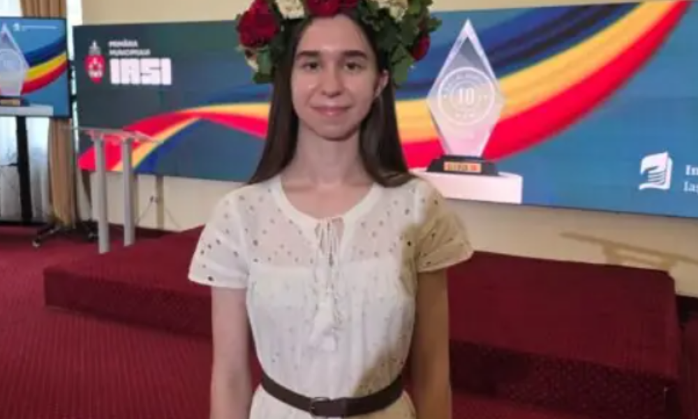 Naomi Pascal, absolventa de liceu tehnologic, și-a împlinit visul. A luat 10 la Bac, a dat meditații pentru pregătire, apoi a fost admisă la Arhitectură