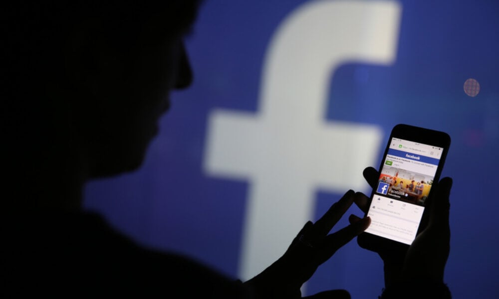 Comisia Europeană: Designul Facebook și Instagram creează dependență și încalcă regulile UE privind serviciile digitale