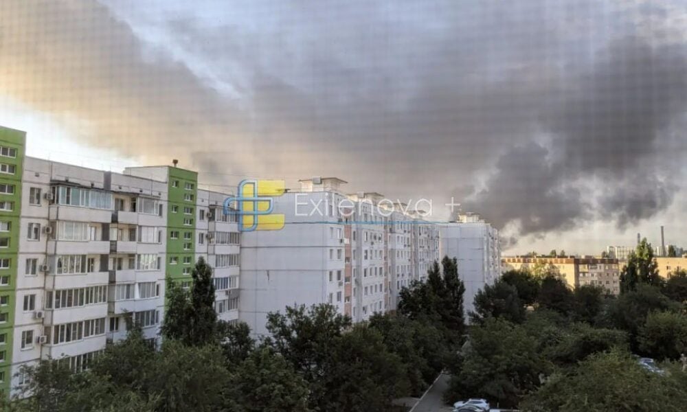 VIDEO Noi atacuri ale Ucrainei în sudul Rusiei. Incendii la o rafinărie de petrol și evacuări în Taganrog