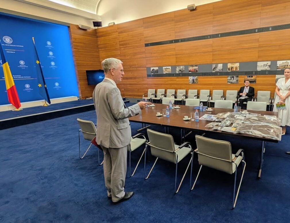 Un membru al misiunii Rusiei la București, declarat inacceptabil. Ce transmite MAE după convocarea ambasadorului rus