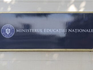 Peste 9.600 de profesori susțin astăzi proba scrisă a examenului de definitivat 2026