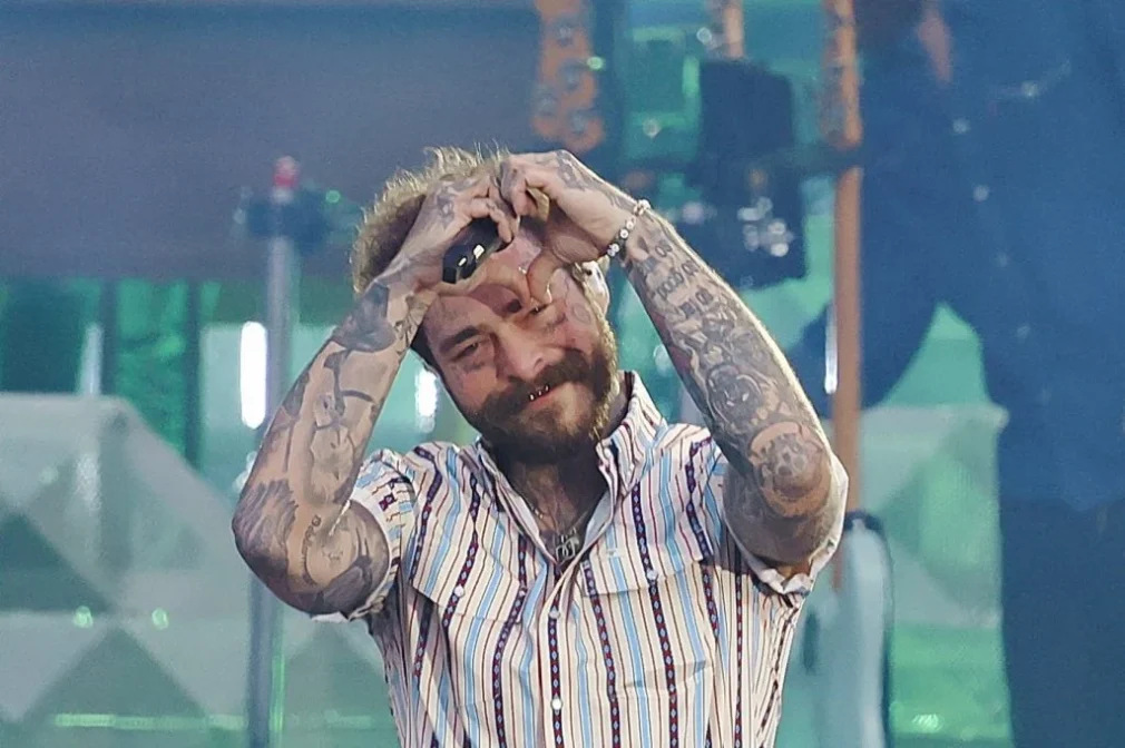 Post Malone, Shakira și BTS transformă închiderea Cupei Mondiale într-un show istoric