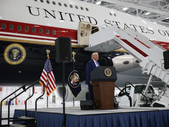 Administrația Trump, măsuri împotriva jurnaliștilor The New York Times care au prezentat problemele noului avion Air Force One