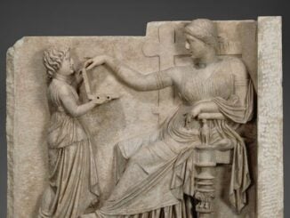 Statuia grecească „cu laptop” care a reaprins teoriile despre călătoria în timp