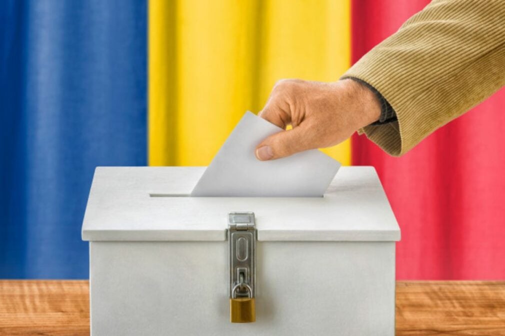 Sondaj INSCOP: Românii, aproape împărțiți între democrație și un regim care promite ordine