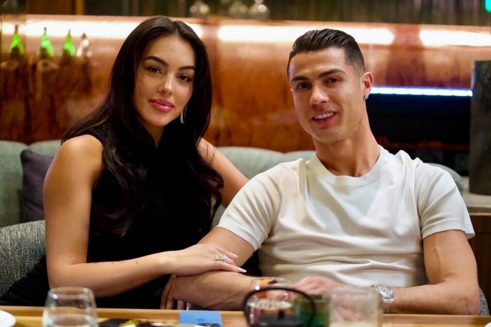 Ronaldo și Georgina au spus „da” în secret. Cum arată verighetele cuplului