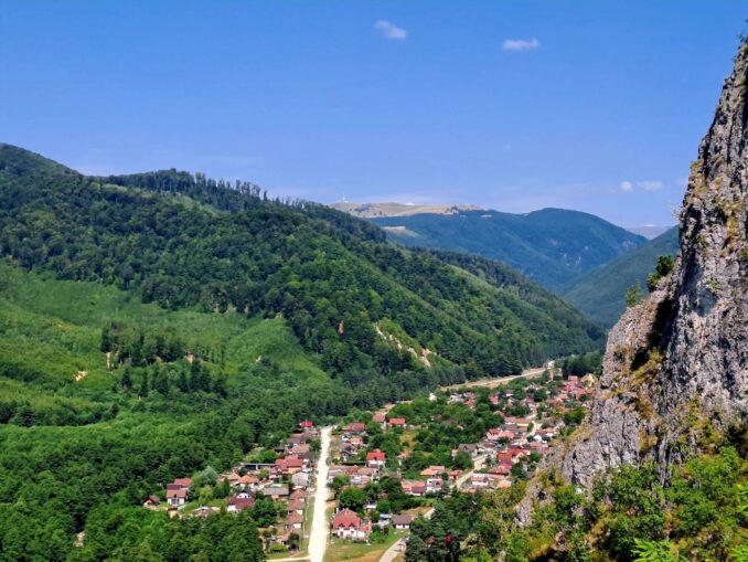Două exploatări pentru proiectul de grafit de la Baia de Fier, scoase de pe lista minelor care urmau să fie închise – DOCUMENT