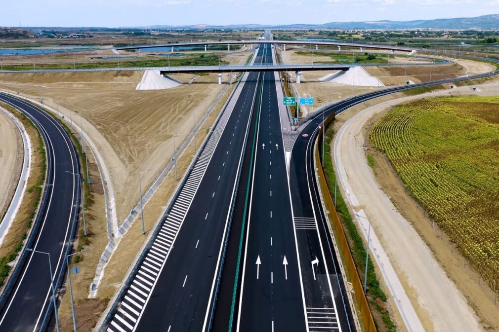 VIDEO Autostrada Moldovei, deschisă până la Bacău. Ce se întâmplă cu loturile care ratează PNRR