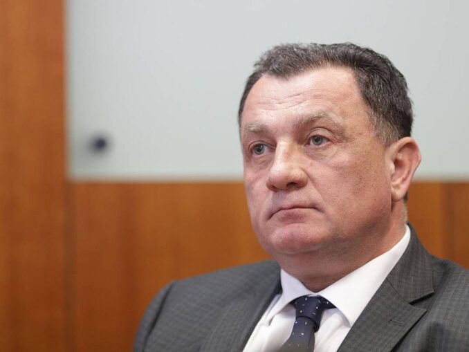 Fost director adjunct la Apele Române, trimis în judecată de DNA. Prejudiciu de peste 1,1 milioane de lei