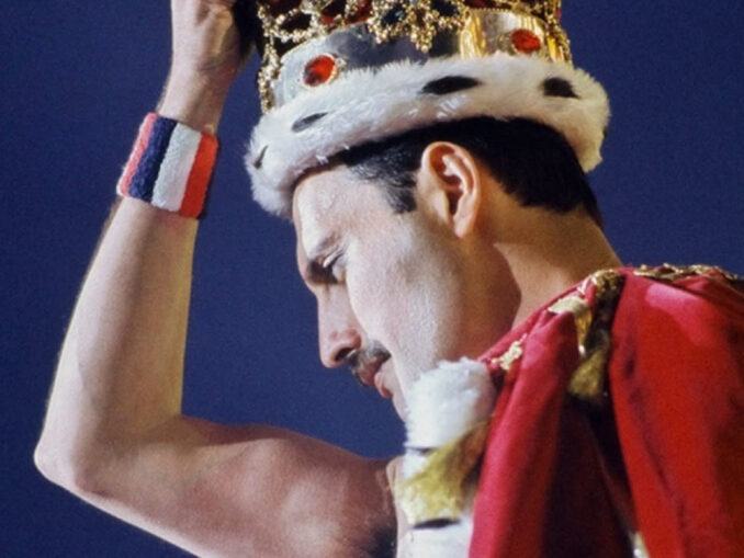 Freddie Mercury, celebrat la Londra: opt ținute istorice Queen vor fi expuse la V&A