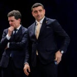 Nicușor Dan și George Simion, președintele nu are interes să declanșeze alegeri anticipate. Nicușor Dan s-ar fi arătat mai deschis la negocieri cu AUR pentru guvern, zic culisele consultărilor de la Cotroceni