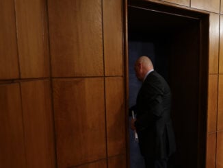 Ilie Bolojan recunoaște că supraimpozitarea contractelor part-time nu fost o măsură „bună”. Fostul premier vorbește despre o „aristocrație bugetară”