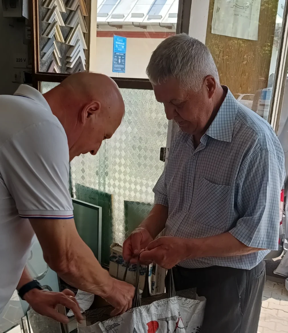 Printre puținii meșteri adevărați ai Bucureștiului. Meserii care se uită, vremuri de care uităm