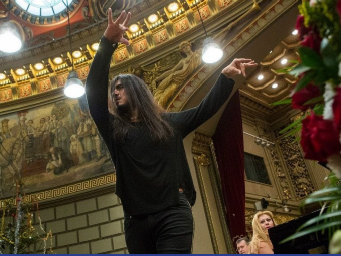 Lucaz Molinaz, între flamenco și nomadism: „Am ajuns să curăț tot ce credeam eu despre mine și să găsesc versiunea mea cea mai simplă, care este cea mai adevărată”