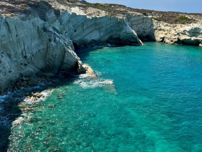 Alternative la Santorini, Maldive sau Veneția: unde poți găsi peisaje asemănătoare, fără aglomerație