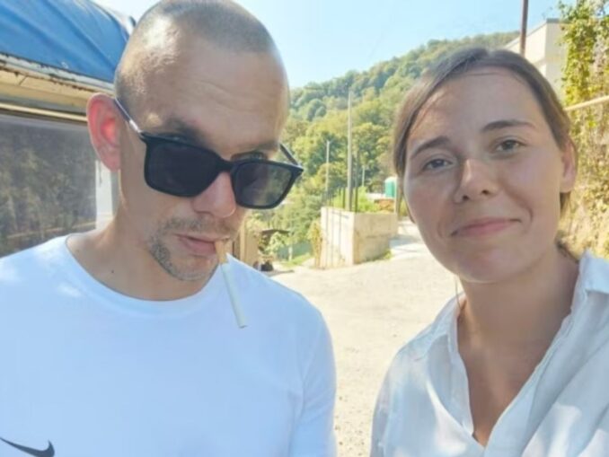 Au susținut invazia, apoi au întors spatele armatei ruse. Cum au fugit doi ruși de Kremlin spre Europa cu un caiac