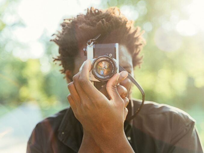 Generația TikTok: cum transformă tinerii modul în care ne planificăm vacanțele