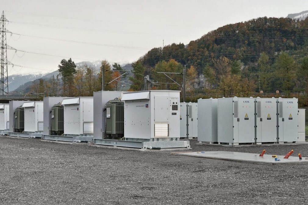 Bani europeni pentru stocarea energiei. Când încep înscrierile pentru granturile de până la 15 milioane de euro