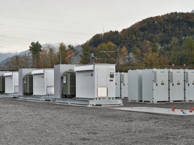 Bani europeni pentru stocarea energiei. Când încep înscrierile pentru granturile de până la 15 milioane de euro