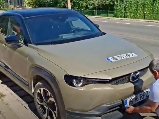 Primar din Iași, oprit de poliție în timp ce pleca în vacanță cu mașina de serviciu