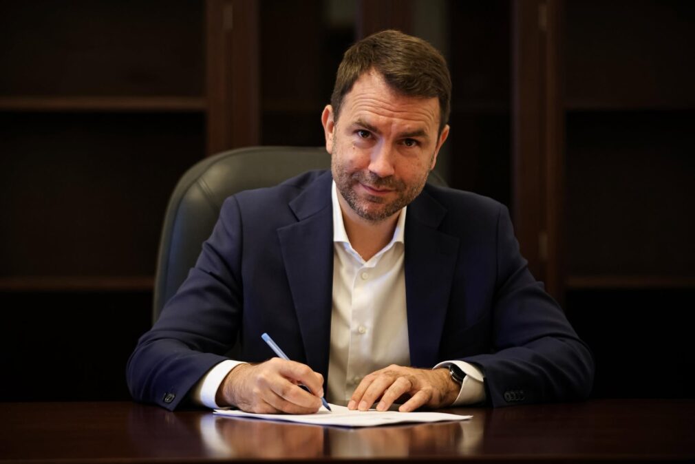 Panică în partide. Mii de consilieri locali și județeni ar putea fi declarați în incompatibilitate. Ce s-ar fi negociat