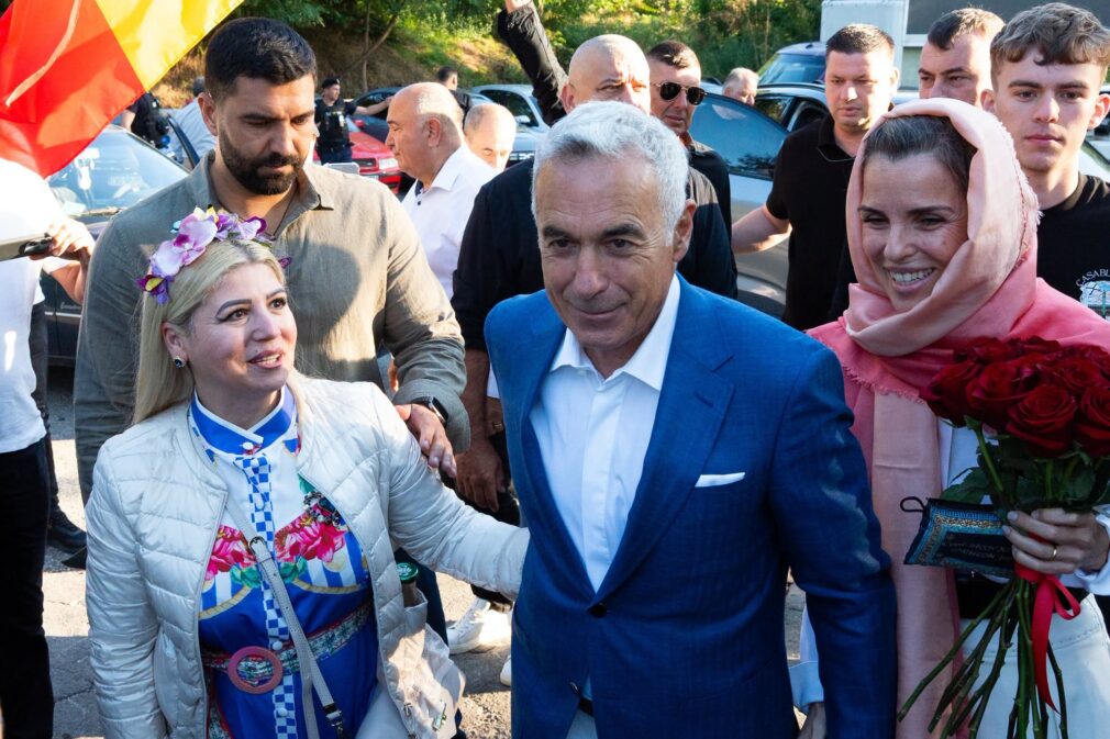 Turneul politic al lui Călin Georgescu blocat în Vaslui. Fostul candidat a fost refuzat la o fabrică