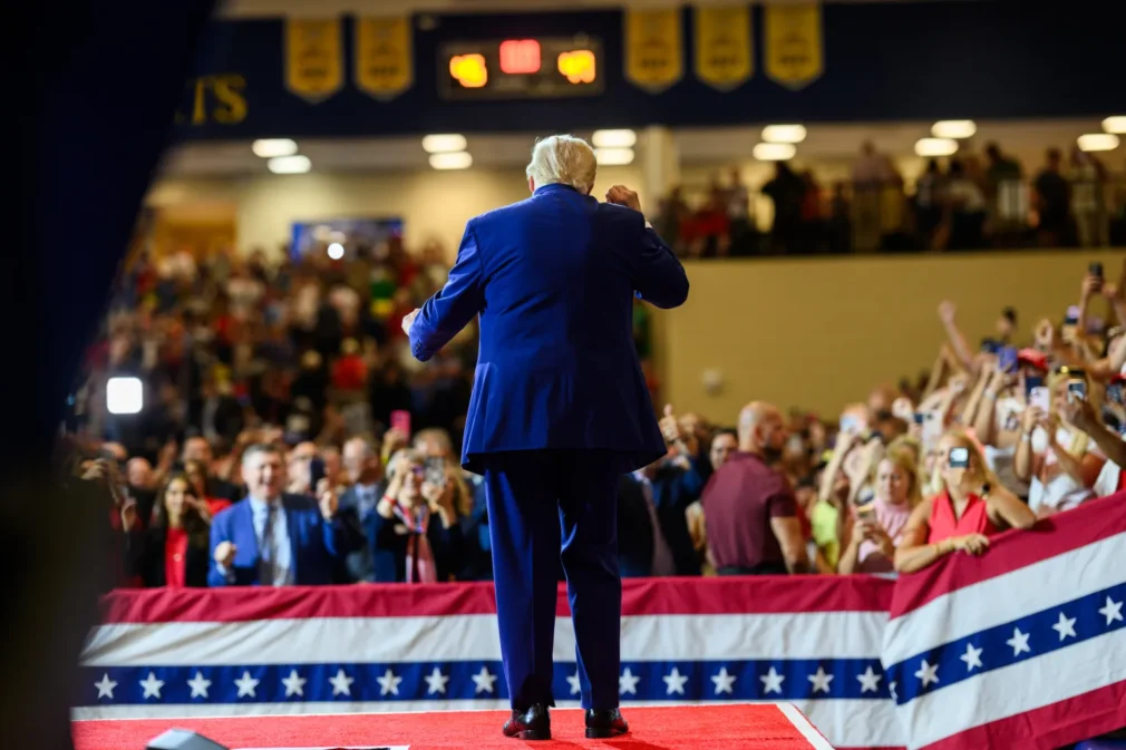 În picaj. Popularitatea lui Donald Trump, la cel mai scăzut nivel din ultimul deceniu