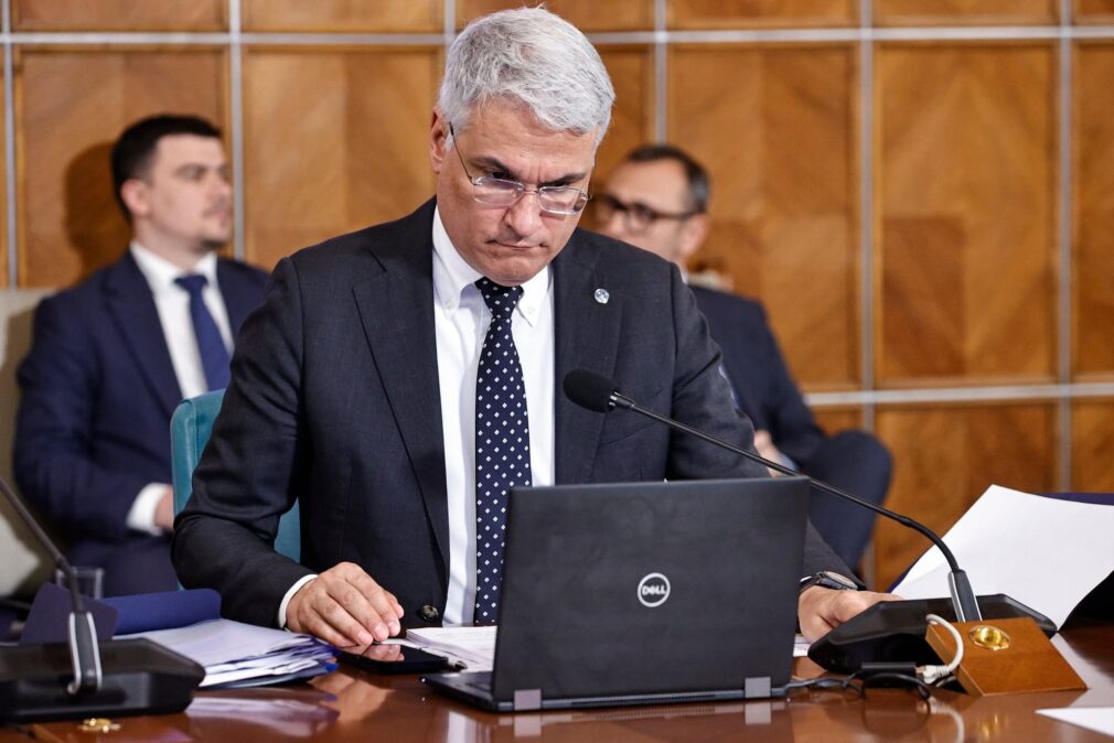 Dragoș Pîslaru admite că a încercat să mărească anvelopa pentru Legea salarizării și Comisia Europeană a spus „Nu!”: „Suntem pregătiţi să arătăm liderilor politici că orice suplimentare este populistă”