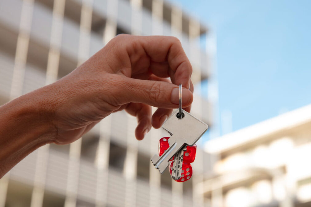Tranzacțiile imobiliare primesc undă verde. e-Terra revine online după 4 săptămâni de blocaj