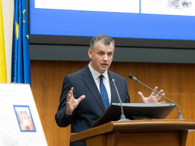 Eugen Tomac cere Parlamentului României să condamne crimele regimului stalinist: „Să nu-i uităm!”