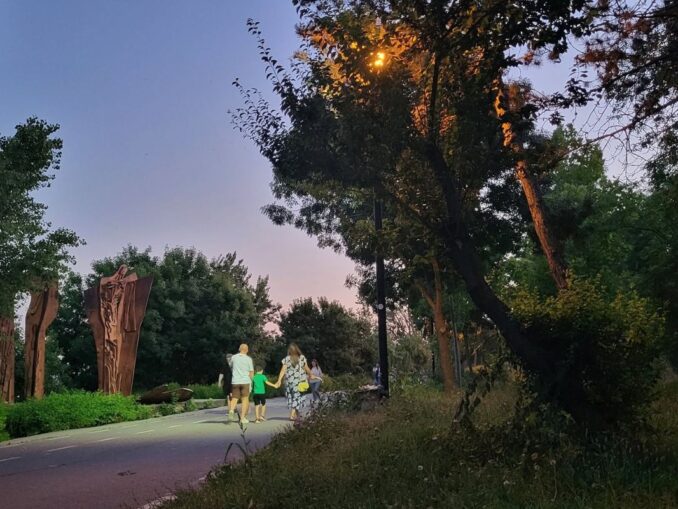 Protest la Galați față de tăierea arborilor de pe Faleza Dunării
