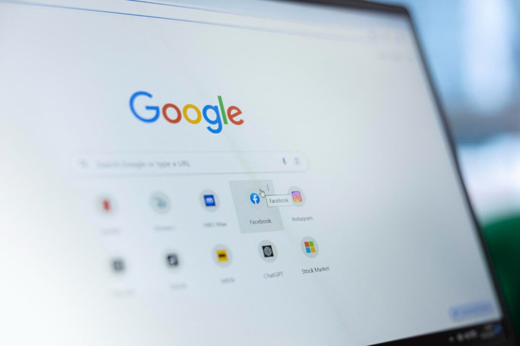 „Prețul păcii” pentru Google: 260 de milioane de lire ca să închidă un proces care putea costa peste 1 miliard. De ce acuzații a scăpat gigantul tech
