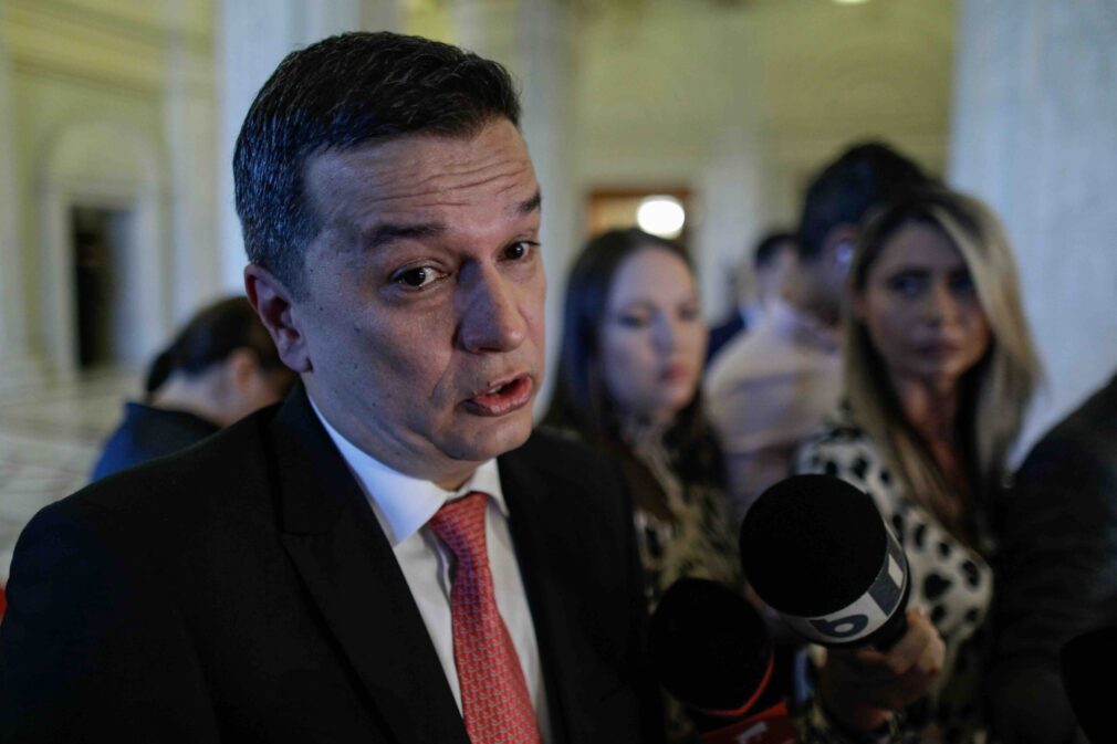 Scandal între PSD și USR ajunge la Bruxelles. Grindeanu: „USR își trădează țara. Fritz nu este România”