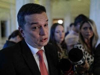 Un lider USR oferă recompensă pentru cel care găsește cartea lui Grindeanu