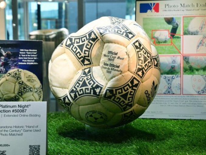 2,8 milioane de euro pentru mingea de la „Mâna lui Dumnezeu” a lui Maradona