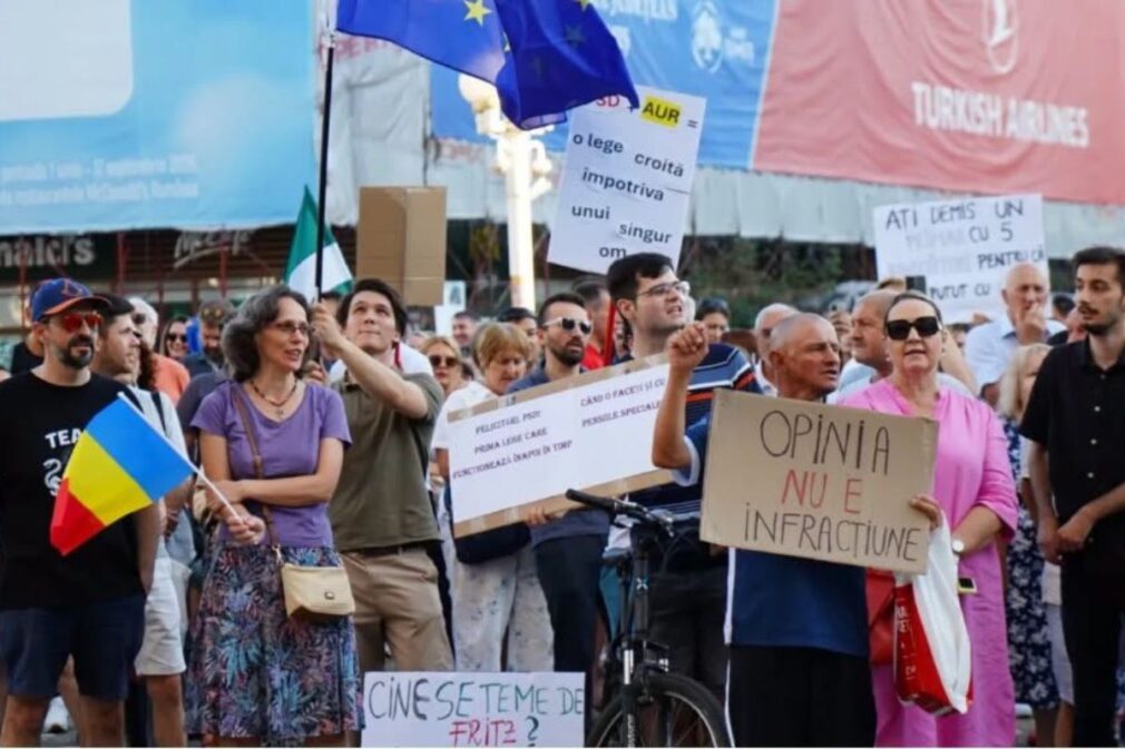 Miting de susținere pentru Dominic Fritz la Timișoara în urma deciziei CCR