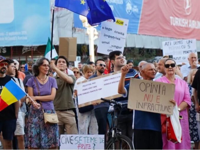 Miting de susținere pentru Dominic Fritz la Timișoara în urma deciziei CCR