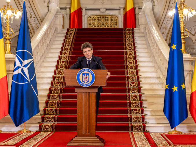 Nicușor Dan explică de ce liderii politici nu se înțeleg. Nu au învățat la școală să lucreze în echipă