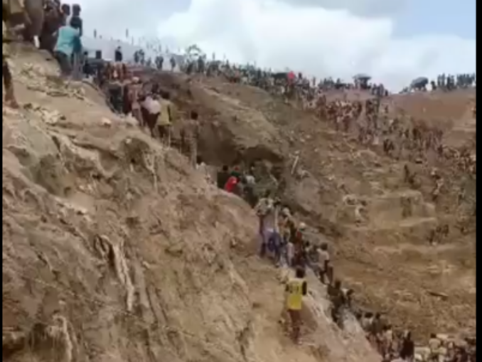 Momentul prăbușirii unei mine de aur în Republica Centrafricană. Cel puțin 100 de morți – VIDEO