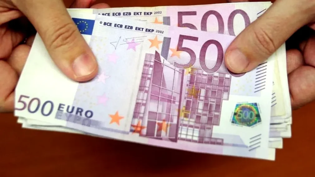 Românii din străinătate au ajuns manageri și patroni. În Marea Britanie, 46% câștigă peste 3.000 de euro