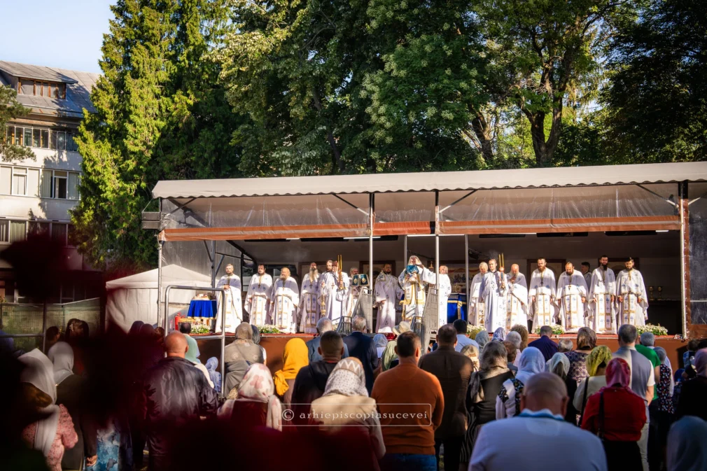 Rugăciunea aduce vindecare: Suceava, în zi de mare sărbătoare